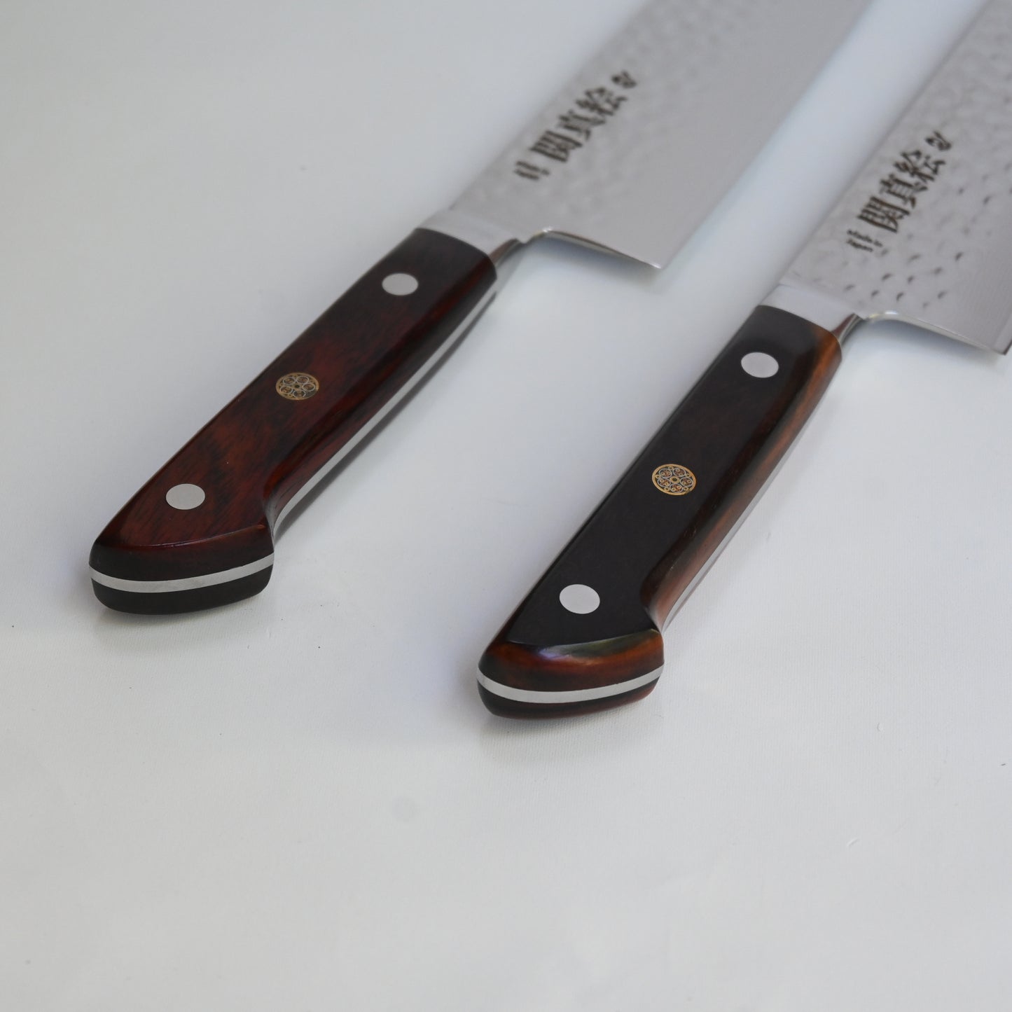Seki mae hammered damascus Professional - 2 knives set ( pre sale - estimated arrival 10th april)