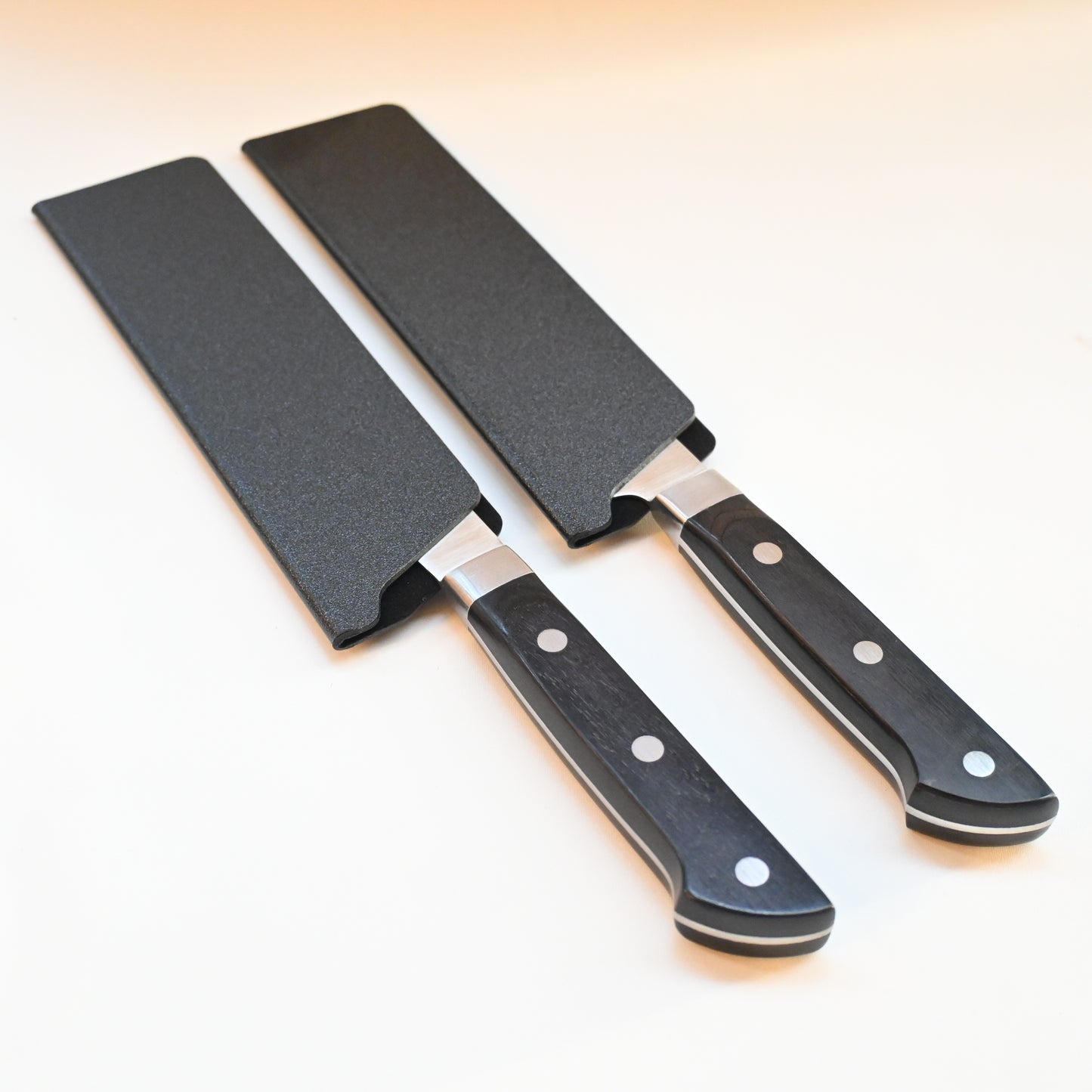 Akira sato 2 knives set + 2 cover