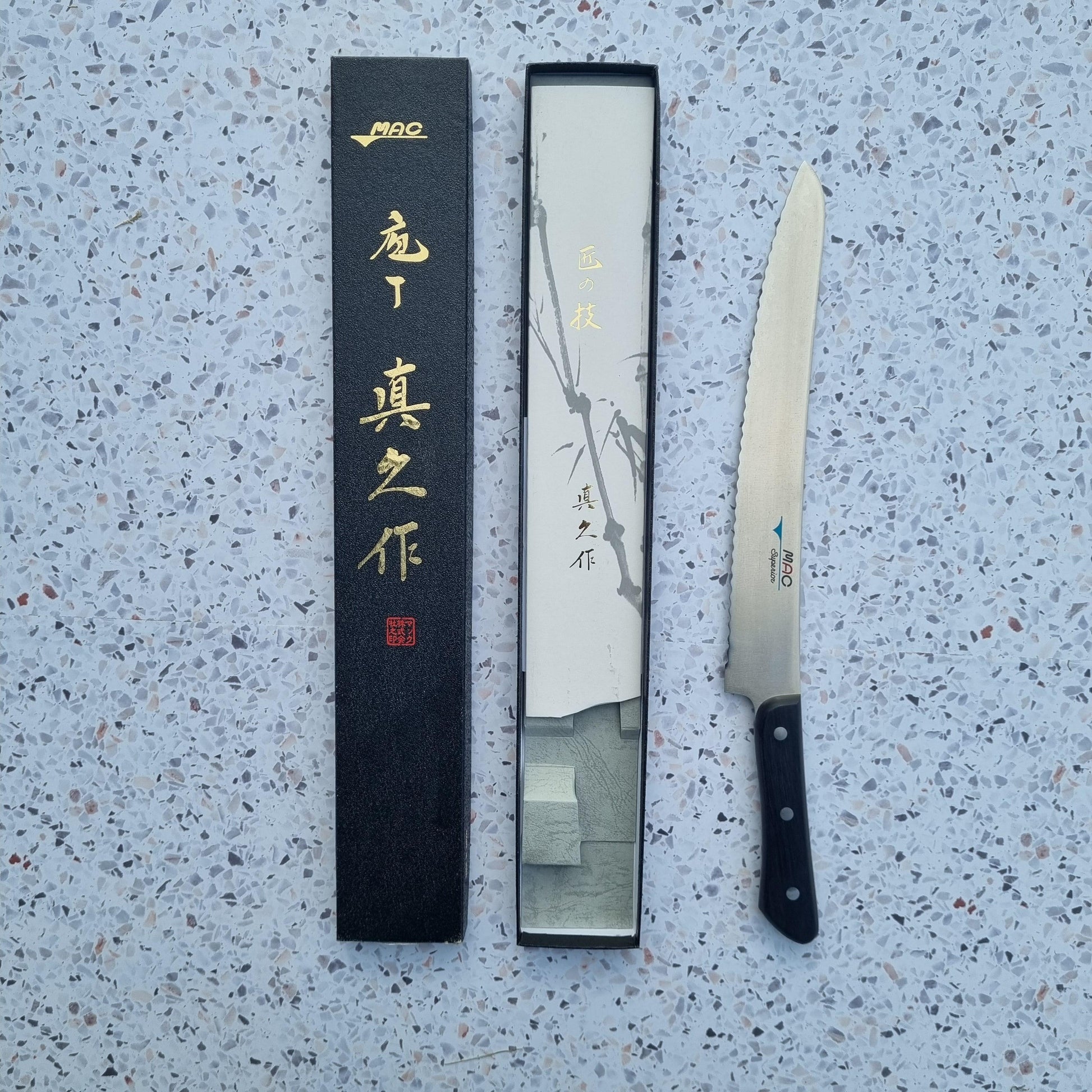 Mac - Bread knife, 270 mm | 420J2 Steel - Japaneseknivesau