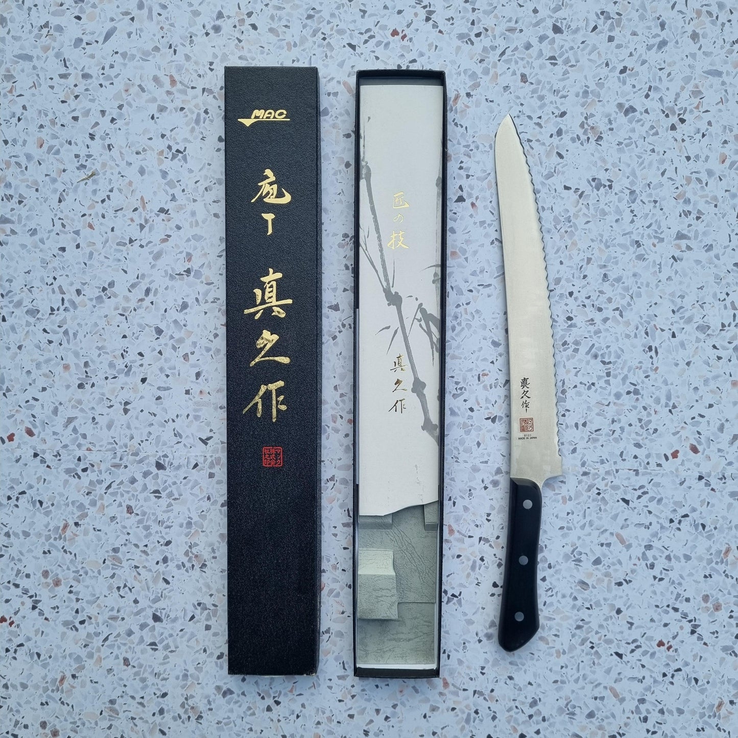 Mac - Bread knife, 270 mm | 420J2 Steel - Japaneseknivesau
