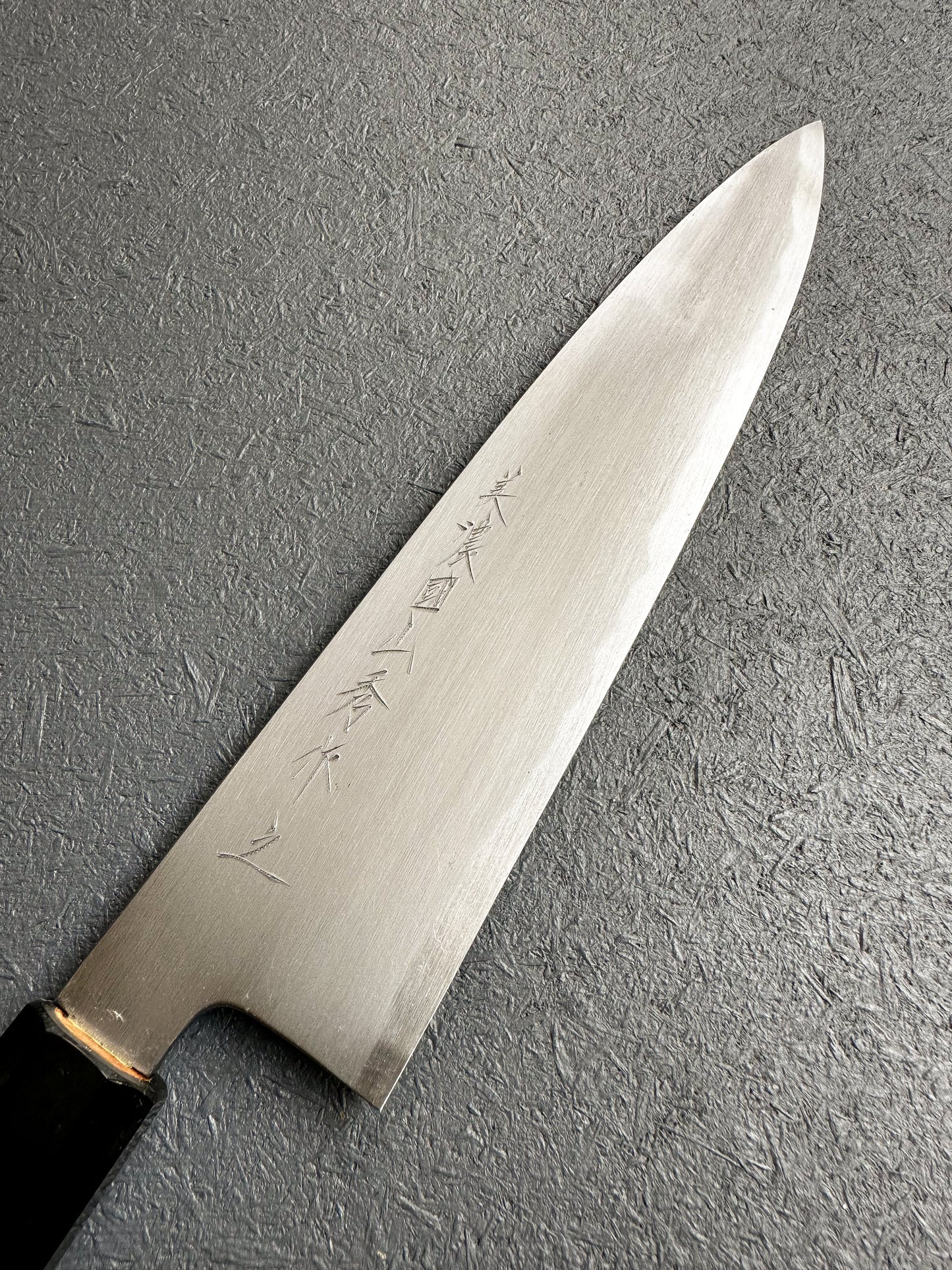 MINONOKUNI YAMAHIDE – GYUTO KASUMI SHIROGAMI 24 cms