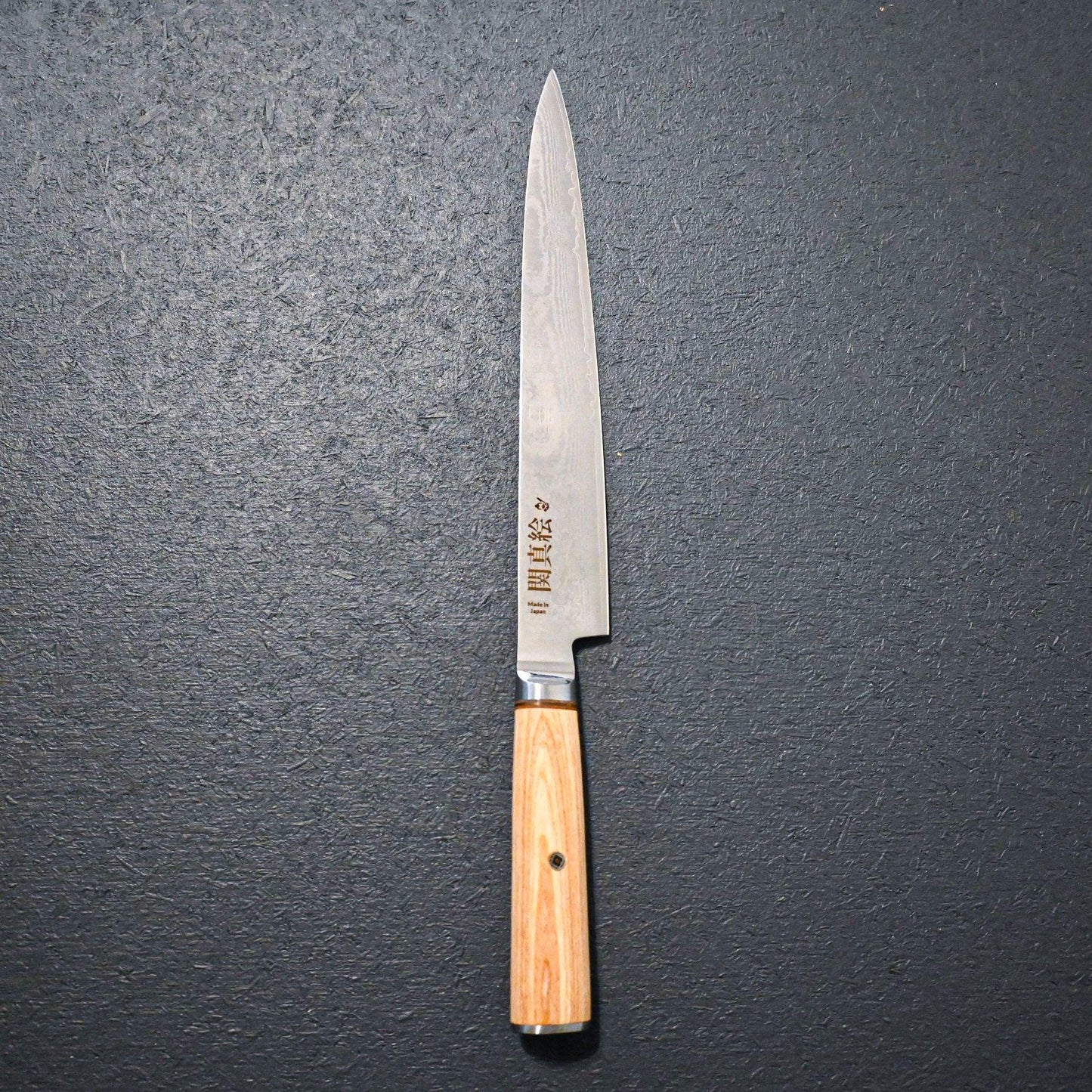 Seki mae Suhijiki (slicer) classic blonde damascus steel 240mm knife