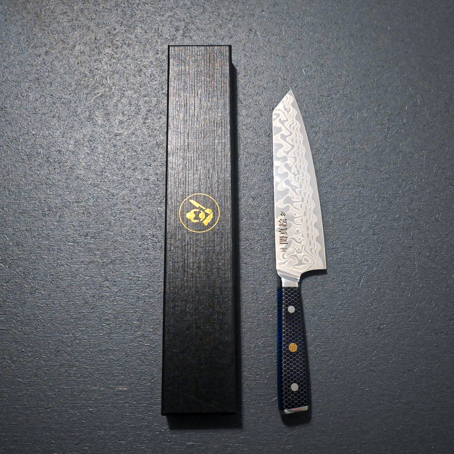 Seki Mae kiritsuke vg10 steel 210mm blue honey comb handle