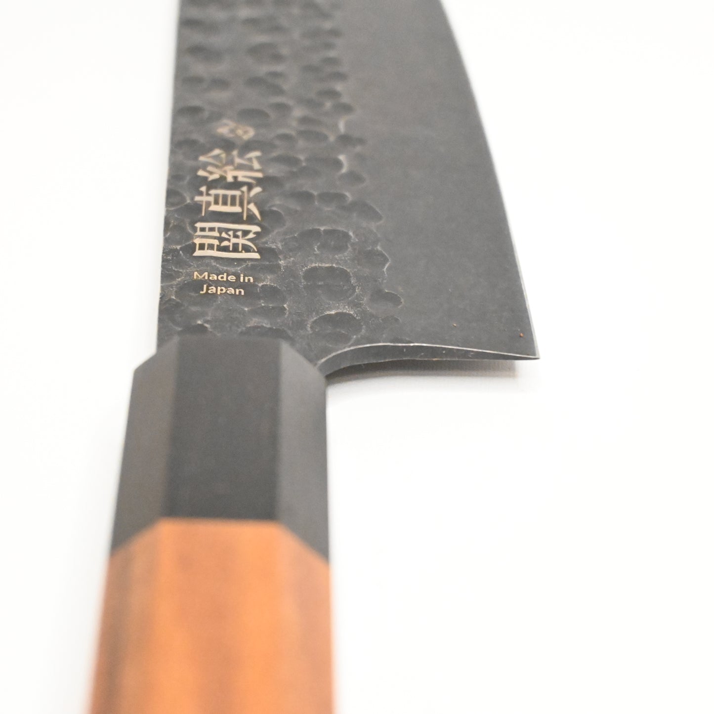 Seki mae Santoku black forged 440C high carbon steel 175mm knife (Saya included)