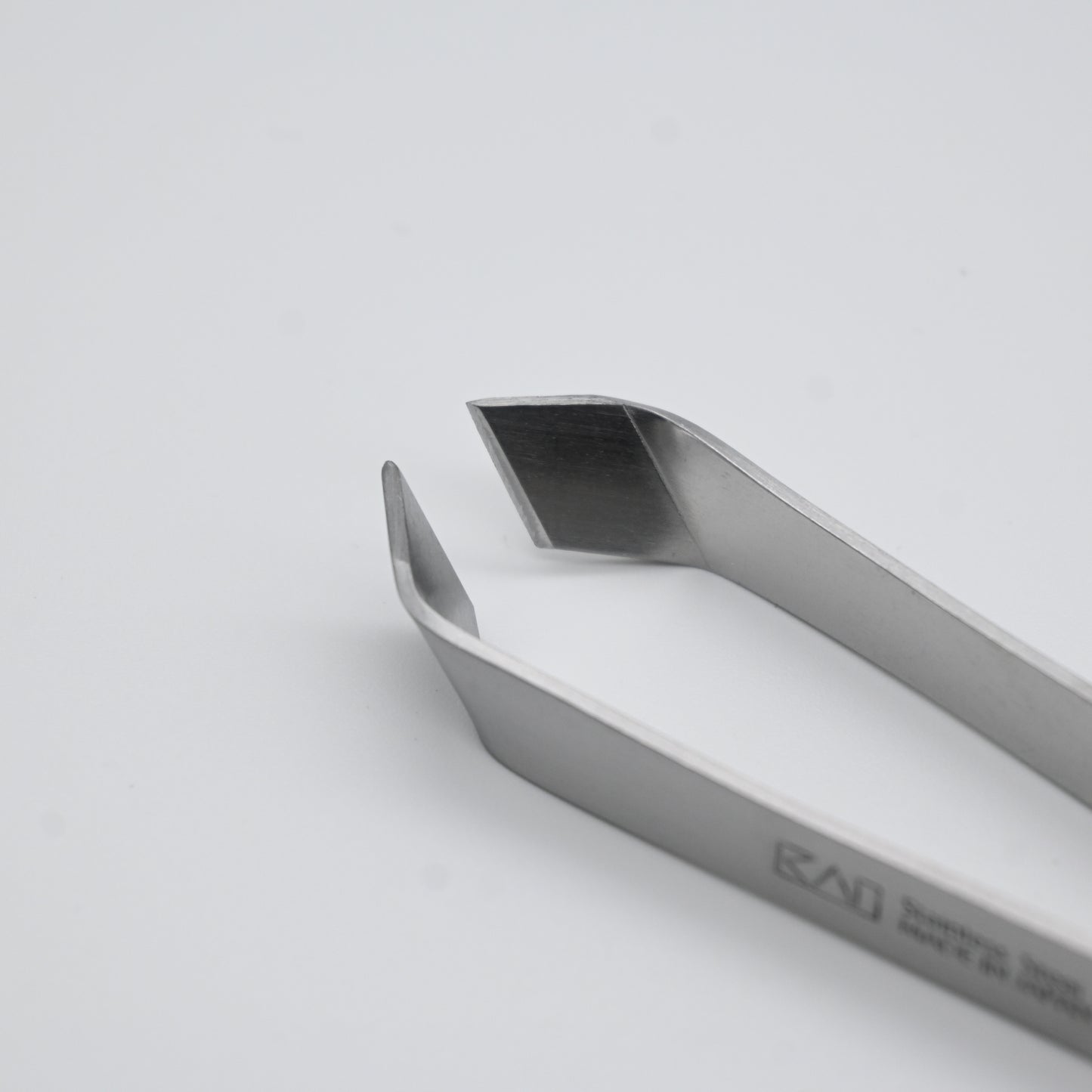 Fishbone - Tweezers | KAI