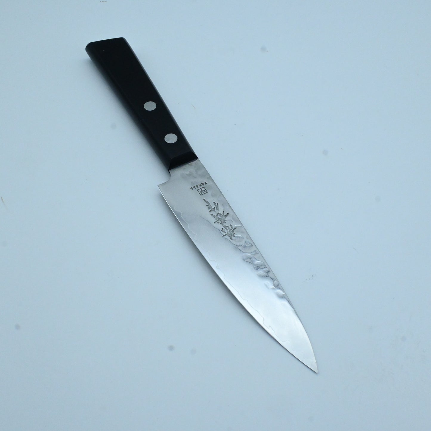 Yaxell - Petit, 130 mm | VG-10 Hammered clad