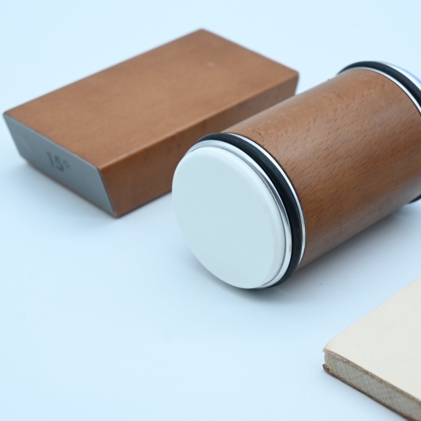 Rolling Knife Sharpener + Leather + Wax to polish
